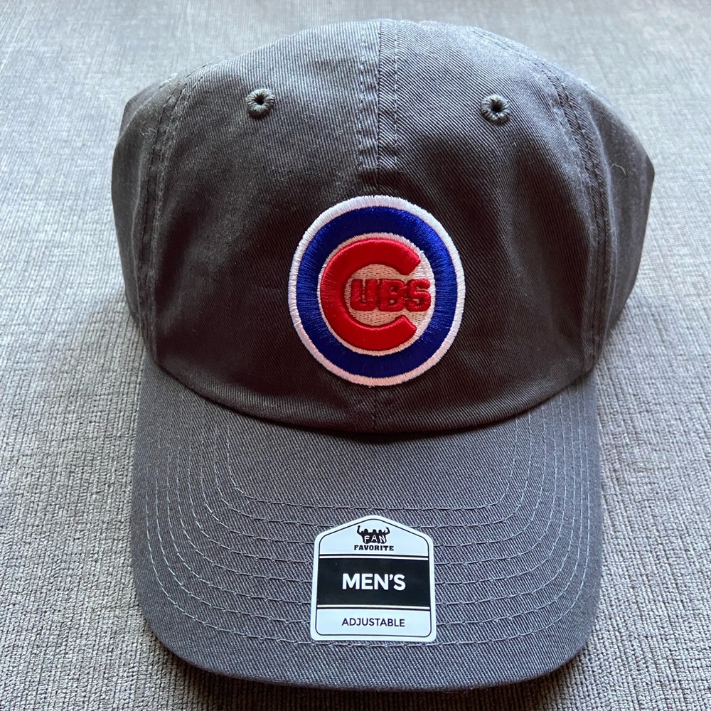 NWT Chicago Cubs Adjustable Baseball hat.